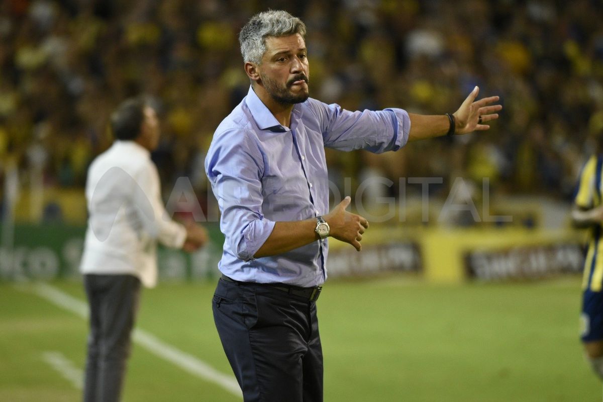 Gustavo Munúa empezó a definir el equipo titular de Unión para visitar este viernes a River Plate.