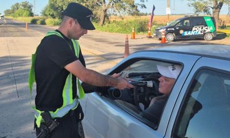 El 0,5% de los conductores da alcoholemia positiva en Santa Fe. El 0,5% de los conductores da alcoholemia positiva en Santa Fe.