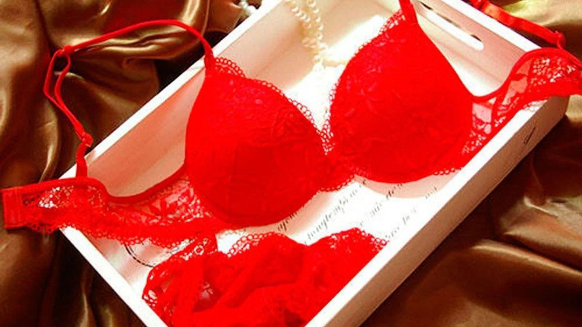 La IA revela qué simboliza usar ropa de color rojo: ¿lo sabías? La IA revela qué simboliza usar ropa de color rojo: ¿lo sabías?