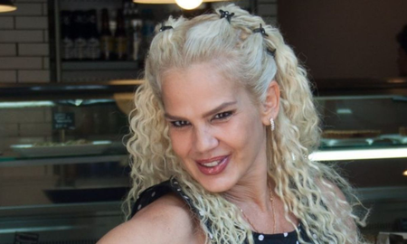 La vedette disfrutó de unas románticas vacaciones junto su nuevo galán en las playas de Miami, en donde lució un diminuto bikini. &nbsp;