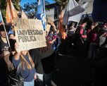 La cuarta Marcha Federal Universitaria reunió a más de 10 mil personas en la ciudad de Santa Fe. La cuarta Marcha Federal Universitaria reunió a más de 10 mil personas en la ciudad de Santa Fe.