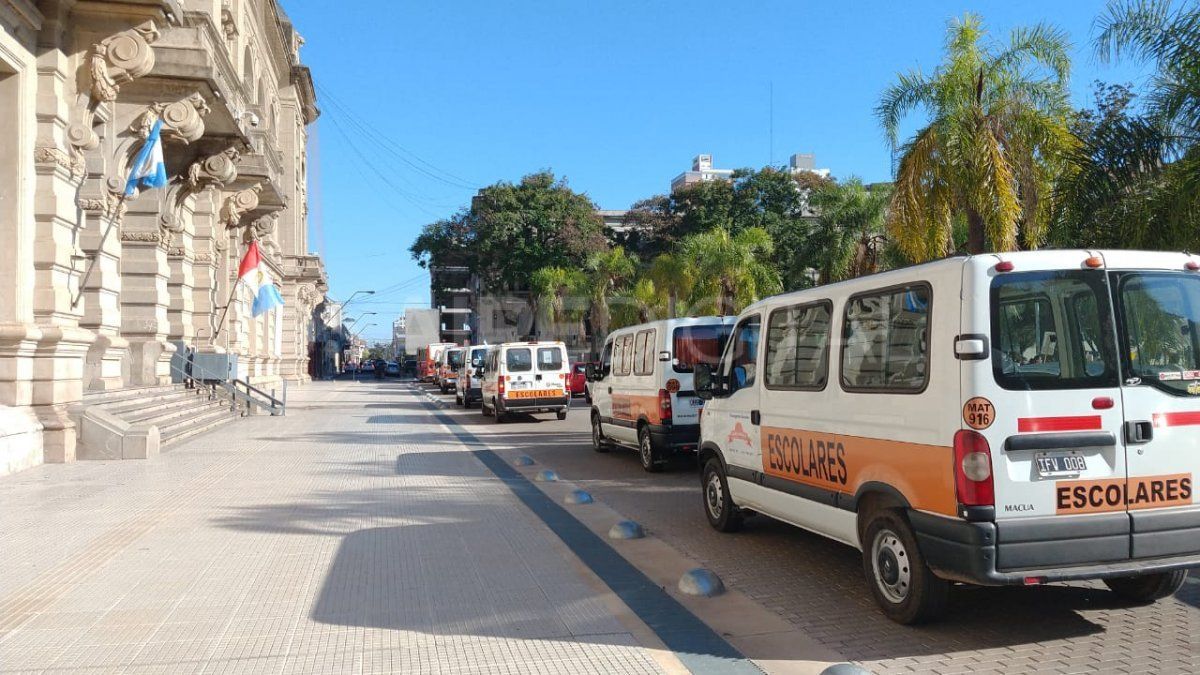 Desde la Asociación de Transportistas Escolares y Afines ven preocupados la situación económica del país.&nbsp;