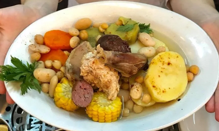 Puchero argentino. Puchero argentino.