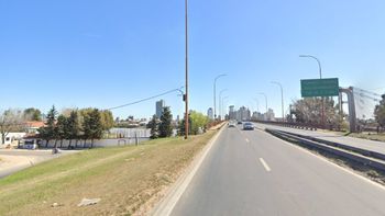 Accidente en Santa Fe: un auto chocó a dos motos, se dio a la fuga y buscan al responsable