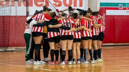 Equipo de handball denunció que las filmaron mientras se bañaban en el vestuario