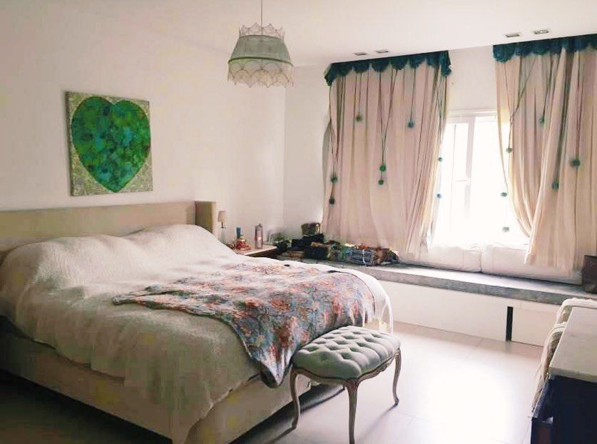 Así es una de las habitaicones de la mansión de Nicole Neumann. 