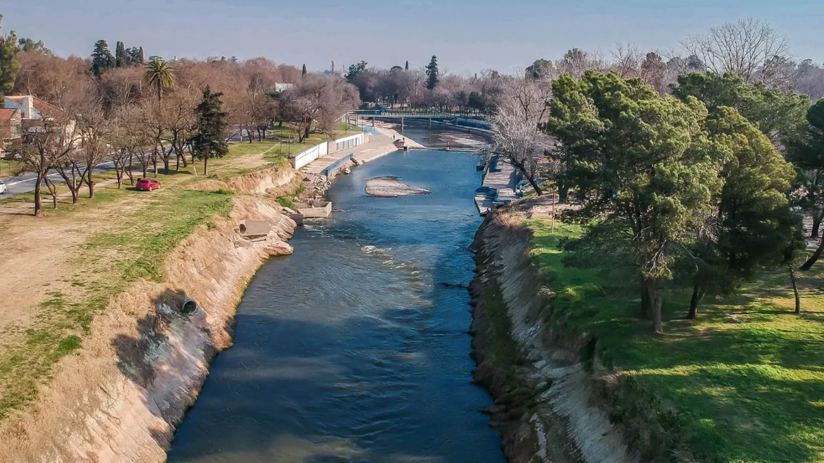 Escapada a un encantador pueblo de Buenos Aires, con una hermosa cascada y mucha historia