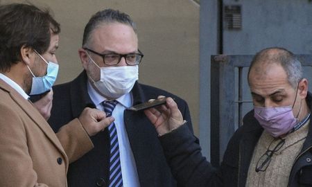 Kulfas “negó reiteradamente tener conocimiento de posibles delitos relacionados con la construcción del gasoducto de Vaca Muerta”, precisaron fuentes judiciales. Kulfas “negó reiteradamente tener conocimiento de posibles delitos relacionados con la construcción del gasoducto de Vaca Muerta”, precisaron fuentes judiciales.