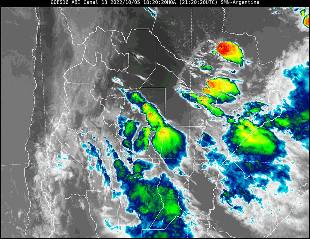 En la imagen satelital se observa que ingresa abundante nubosidad desde el noroeste, produciendo inestabilidad, con lluvias y algunas tormentas.