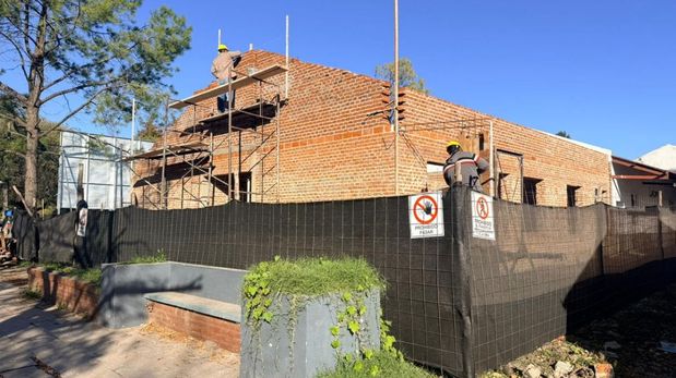 Con una importante inversión en infraestructura sanitaria, el Gobierno de Santa Fe inició las primeras tareas de la obra de ampliación y refacción del Samco “Dr. Carlos Boratti” de Gobernador Crespo, en el departamento San Justo.