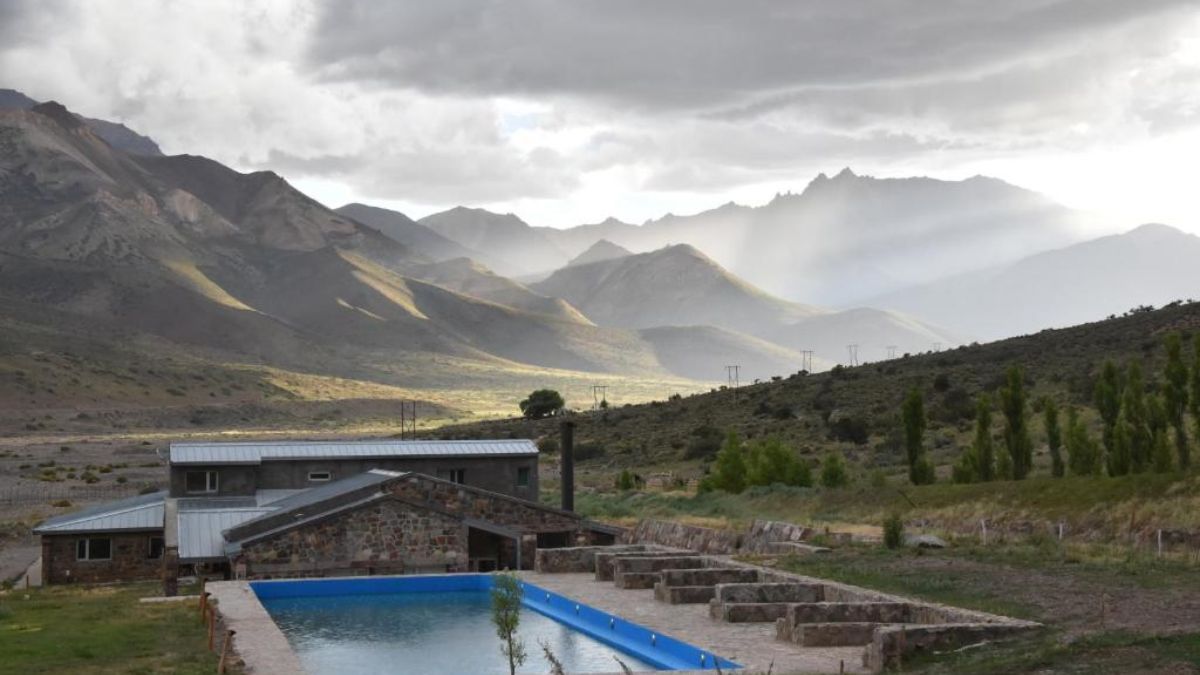 Escapada a Los Molles, un valle rodeado de naturaleza y aguas termales. Escapada a Los Molles, un valle rodeado de naturaleza y aguas termales.