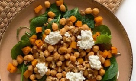 Las ensaladas templadas combinan lo mejor de la primavera: sabor y ligereza. Las ensaladas templadas combinan lo mejor de la primavera: sabor y ligereza.