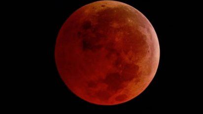 La Luna de Sangre puede verse en el cielo durante los eclipses lunares.&nbsp;