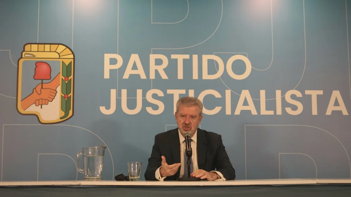 La defensa de Cristina Kirchner aseguró que “no hay ninguna posibilidad de que vaya presa” La defensa de Cristina Kirchner aseguró que “no hay ninguna posibilidad de que vaya presa”