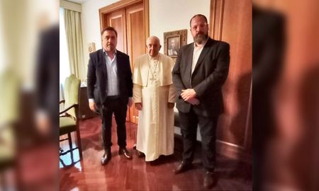 Los abogados ambientalistas RafaelColombo y Enrique Viale visitaron el Vaticano. Los abogados ambientalistas RafaelColombo y Enrique Viale visitaron el Vaticano.