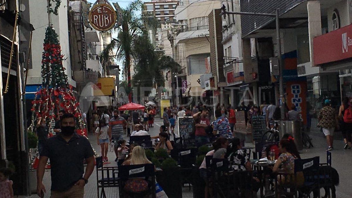 Más temprano este viernes, desde el gobierno de la provincia se informó que adherirá a los contenidos del DNU Nacional, correspondiente a las limitaciones en la circulación, a partir de las 00 del lunes 11 de enero. Advirtieron que será adecuado por la provincia de acuerdo a su contexto sanitario actual.