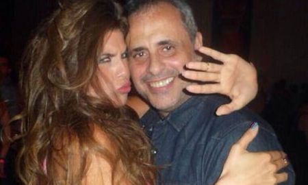 La Niña Loly soñaba con casarse con Jorge Rial, pero la relación terminó en medio de un escándalo. La Niña Loly soñaba con casarse con Jorge Rial, pero la relación terminó en medio de un escándalo.