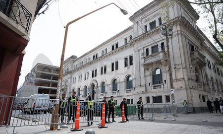 En el palacio de tribunales hay ocho salas de audiencias para realizar las audiencias de primera y segunda instancia En el palacio de tribunales hay ocho salas de audiencias para realizar las audiencias de primera y segunda instancia