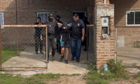 En los operativos se detuvo a dos hombres que quedaron a disposición de la Justicia. En los operativos se detuvo a dos hombres que quedaron a disposición de la Justicia.