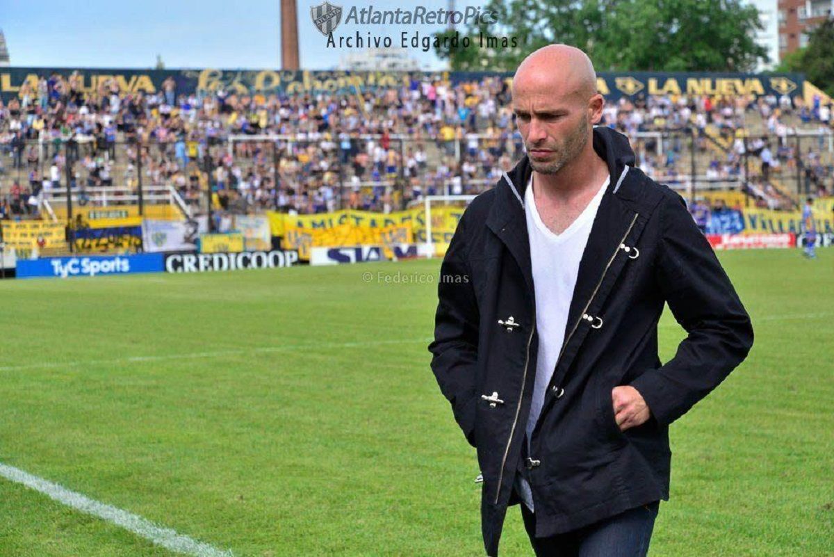 Sebastián Méndez renunció de manera sorpresiva a su cargo en Unión. En el pasado, el entrenador ya había actuado de la misma forma. Sebastián Méndez renunció de manera sorpresiva a su cargo en Unión. En el pasado, el entrenador ya había actuado de la misma forma.