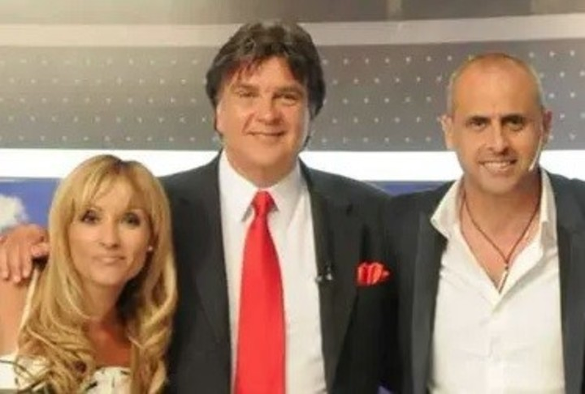 Luis Ventura durante su paso por "Intrusos en el espectáculo" junto a Marcela Tauro y Jorge Rial. Luis Ventura durante su paso por "Intrusos en el espectáculo" junto a Marcela Tauro y Jorge Rial.