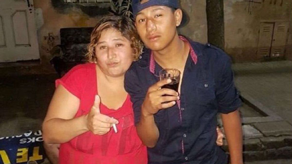 Ivonne Kukoc junto a Juan Pablo Kukoc, el ladrón asesinado por Chocobar.