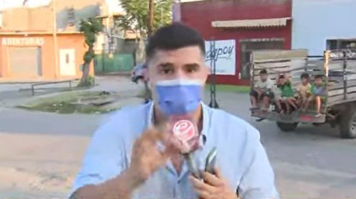 Periodista de Crónica se enteró que le estaban desvalijando la casa en pleno vivo