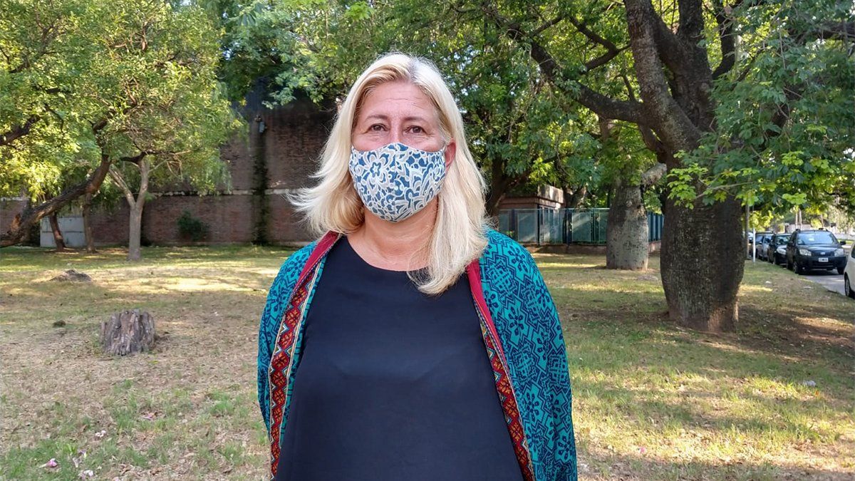 Una de las integrantes de la vecinal habló con el movil de AIRE manifestando la situación de inseguridad que afronta el barrio.