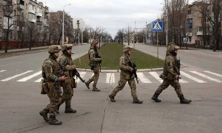 Rusia anunció hoy que desde el lunes se han rendido 959 militares ucranianos atrincherados en la planta siderúrgica de Azovstal, en Mariupol, en el sureste de Ucrania. Rusia anunció hoy que desde el lunes se han rendido 959 militares ucranianos atrincherados en la planta siderúrgica de Azovstal, en Mariupol, en el sureste de Ucrania.