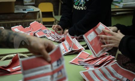 El ministro de Gobierno de Santa Fe, Fabián Bastia, aseguró que el recuento provisorio de votos durante la jornada electoral del próximo domingo será ágil y continuo. El ministro de Gobierno de Santa Fe, Fabián Bastia, aseguró que el recuento provisorio de votos durante la jornada electoral del próximo domingo será ágil y continuo.