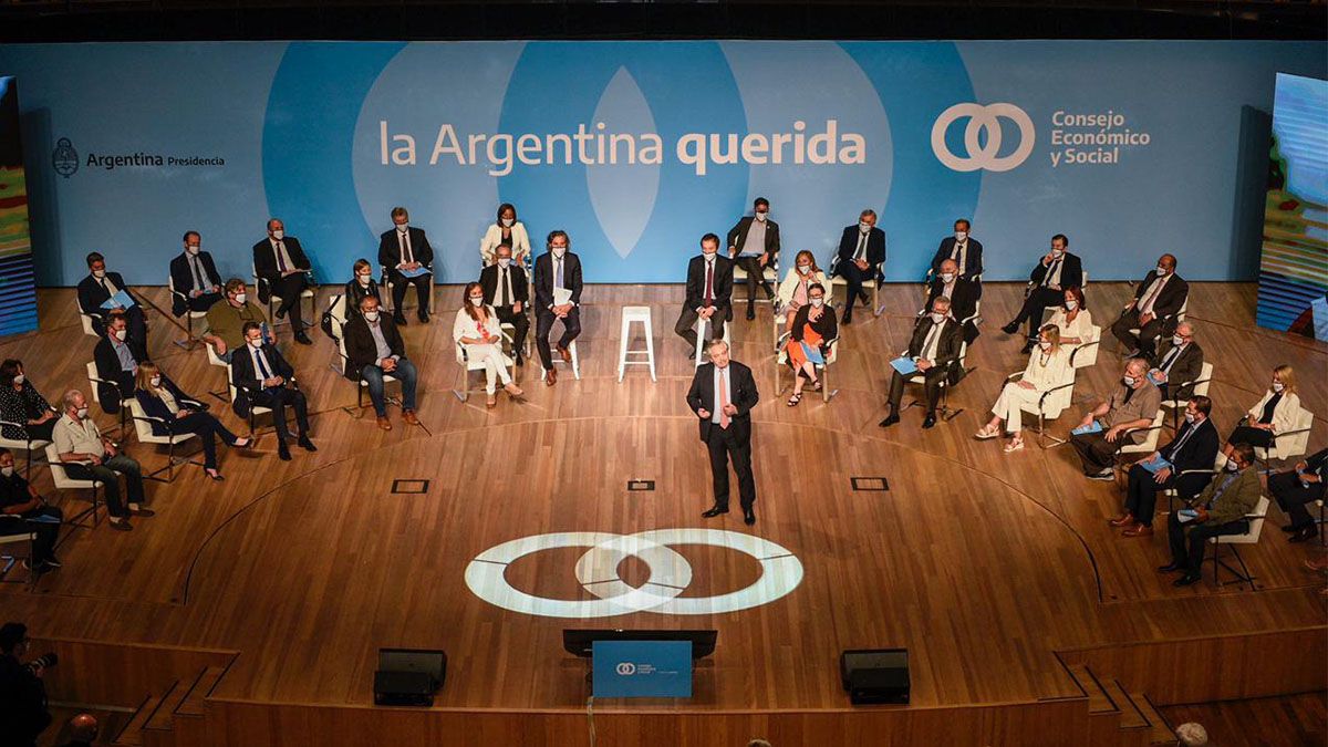 "Como dice el papa Francisco, esta cultura del descarte nos ha llevado al peor de los mundos; si bien es cierto que el capitalismo existe, también es cierto que debe ser repensado, a la luz de la experiencia que la pandemia nos ha marcado", sostuvo el mandatario.