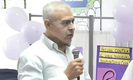 David Enrique Díaz Pacce, médico y funcionario reconocido en Chaco se encuentra en prisión preventiva tras ser denunciado por abuso sexual. David Enrique Díaz Pacce, médico y funcionario reconocido en Chaco se encuentra en prisión preventiva tras ser denunciado por abuso sexual.