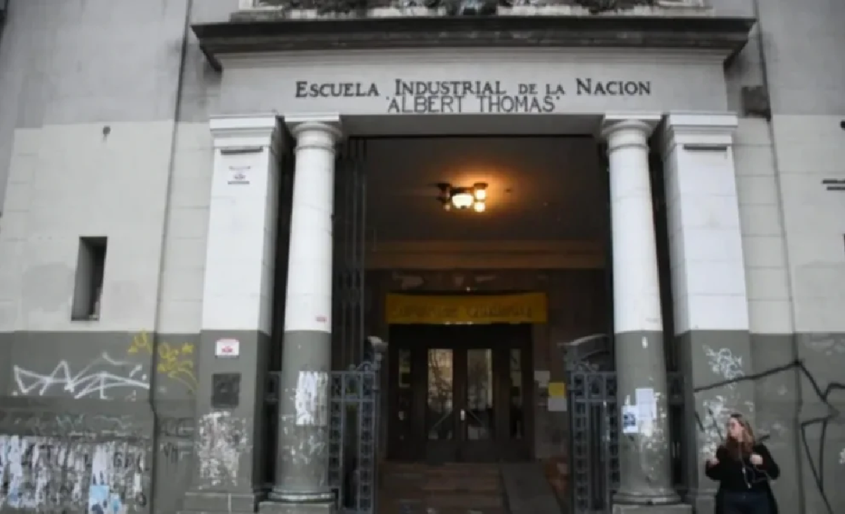 El hecho ocurrió en la Escuela Industrial N° 1 Albert Thomas, en la ciudad de La Plata