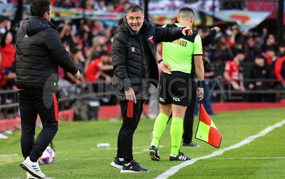 Adri&aacute;n Marini, ex jugador y DT de Col&oacute;n.