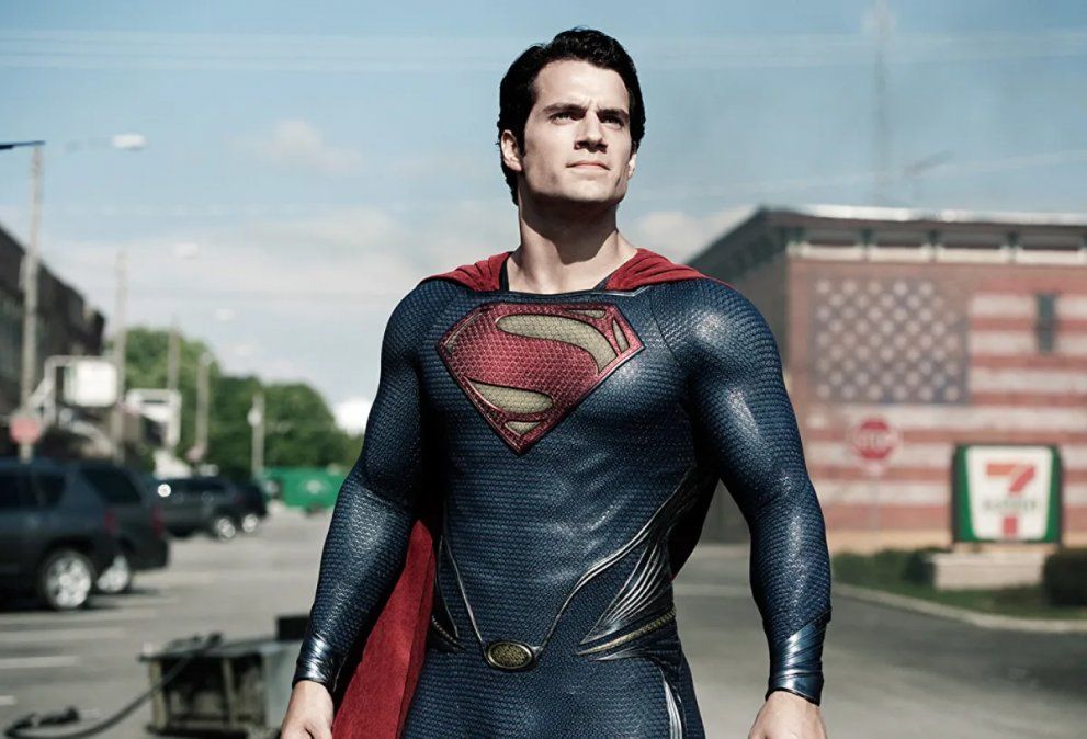 Fans de DC se organizan para pedir el regreso de Henry Cavill como Superman