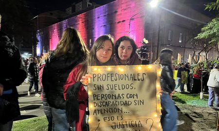 La semana pasada hubo una masiva marcha en Santa Fe desde El Molino hasta la Costanera. La semana pasada hubo una masiva marcha en Santa Fe desde El Molino hasta la Costanera.