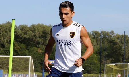 El defensor paraguayo, cuyo pase pertenece al Lille de Francia, anticipó que no seguirá en Boca. El defensor paraguayo, cuyo pase pertenece al Lille de Francia, anticipó que no seguirá en Boca.