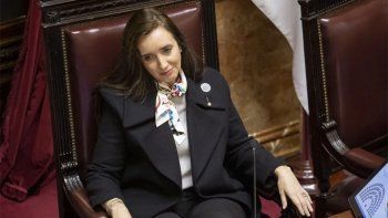 A través de un mensaje publicado en redes sociales, Villarruel aclaró que, en su rol institucional, no tiene injerencia en la definición de los salarios.