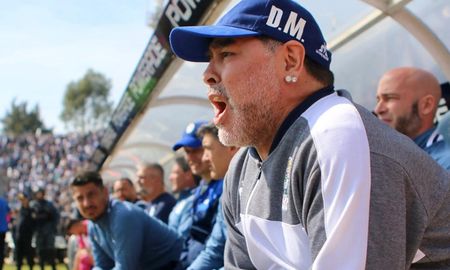 Este viernes, Gimnasia y Esgrima de La Plata juega ante Patronato por la Copa de la Liga Profesional de Fútbol sin Diego Maradona en el banco de los suplentes. Este viernes, Gimnasia y Esgrima de La Plata juega ante Patronato por la Copa de la Liga Profesional de Fútbol sin Diego Maradona en el banco de los suplentes.