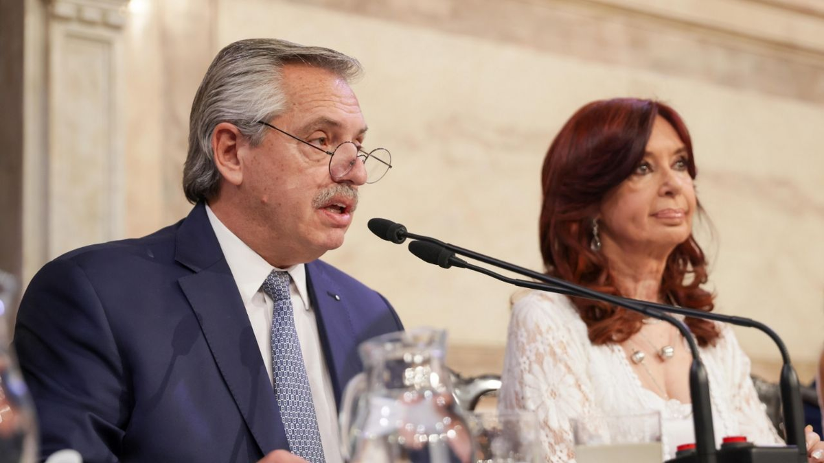 Alberto Fernández irá al Congreso con Cristina Kirchner.
