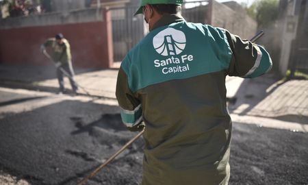 Puede haber cortes de circulación y desvíos de colectivos a medida que se desarrolla la obra. Puede haber cortes de circulación y desvíos de colectivos a medida que se desarrolla la obra.