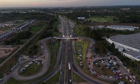 Autopista Rosario - Santa Fe. Autopista Rosario - Santa Fe.