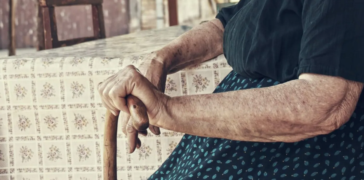 Conmoción en Zárate: un joven mató a su abuela de 80 años a bastonazos
