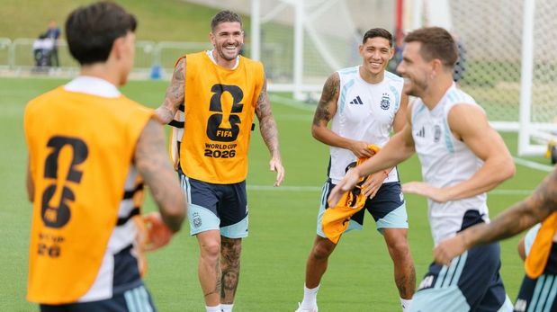 Scaloni no reveló el once que jugará ante Inglaterra.