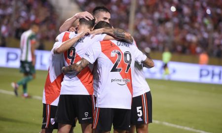 El Club Atlético River Plate goleó 5-0 a Laferrere y avanzó de ronda en la Copa Argentina. El Club Atlético River Plate goleó 5-0 a Laferrere y avanzó de ronda en la Copa Argentina.