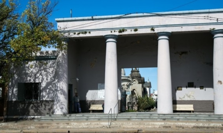 Investigan un posible caso de brujería por encargo en el cementerio de San Francisco, Córdoba. Investigan un posible caso de brujería por encargo en el cementerio de San Francisco, Córdoba.