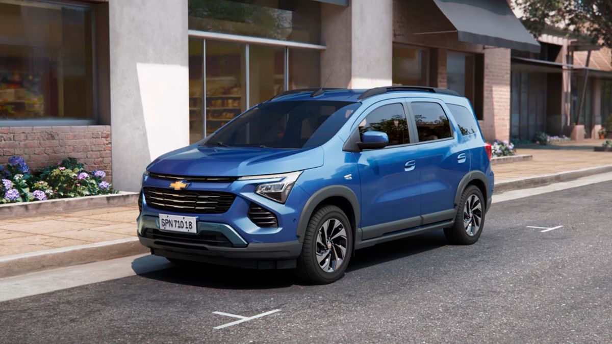 La Chevrolet Spin ofrece un amplio espacio interior y configuraciones de hasta siete asientos. La Chevrolet Spin ofrece un amplio espacio interior y configuraciones de hasta siete asientos.