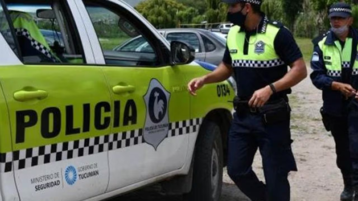 Una nena de 7 años estaba jugando en su casa y murió tras asfixiarse con un globo a días de su cumpleaños en la provincia de Tucumán. Una nena de 7 años estaba jugando en su casa y murió tras asfixiarse con un globo a días de su cumpleaños en la provincia de Tucumán.