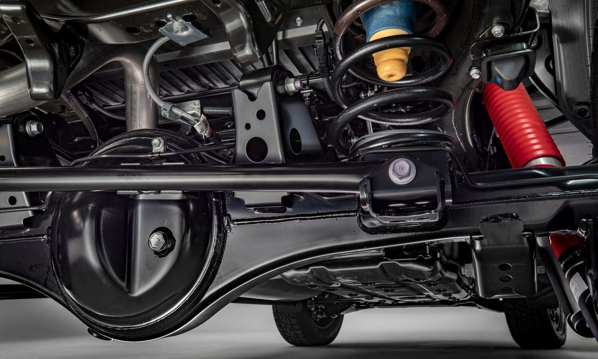 Toyota Tundra 2022 | Suspensión trasera