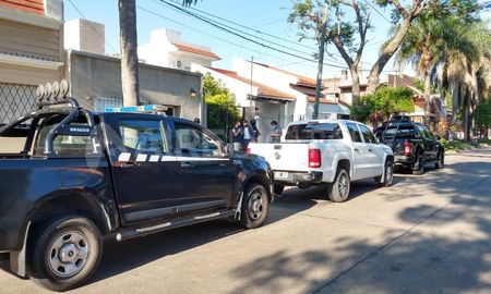 Buscan a los motochorros que asaltaron a las dos mujeres mayores en el barrio Sargento Cabral Buscan a los motochorros que asaltaron a las dos mujeres mayores en el barrio Sargento Cabral
